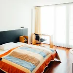 Vienna House By Wyndham Martinspark Hotel 4*