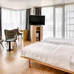 Hotel Vienna House By Wyndham Martinspark 4*
