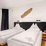 Vienna House By Wyndham Martinspark 4*