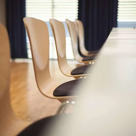 Hotel Vienna House By Wyndham Martinspark 4*