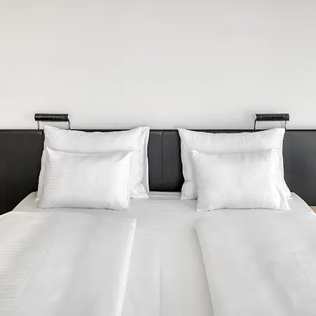 Vienna House By Wyndham Martinspark Hotel