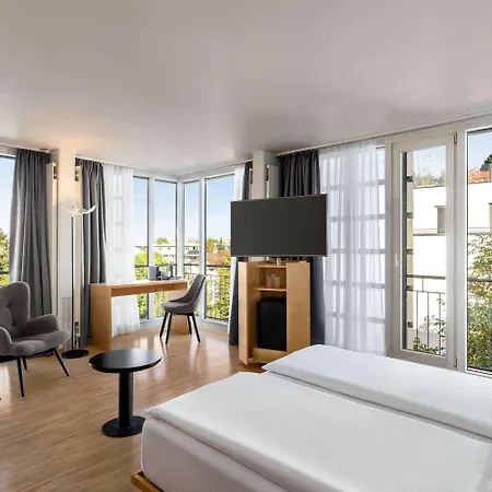 Hotel Vienna House By Wyndham Martinspark 4*