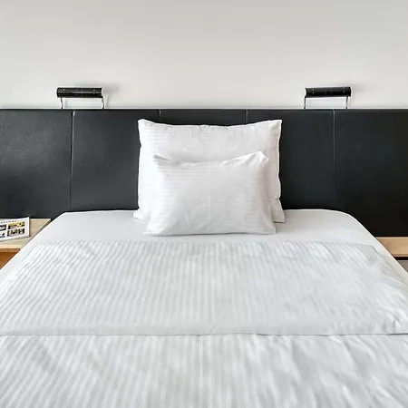 Vienna House By Wyndham Martinspark Hotel