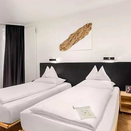 Vienna House By Wyndham Martinspark 4*