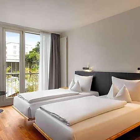 Vienna House By Wyndham Martinspark ホテル 4*