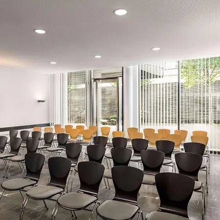 Vienna House By Wyndham Martinspark Hotel