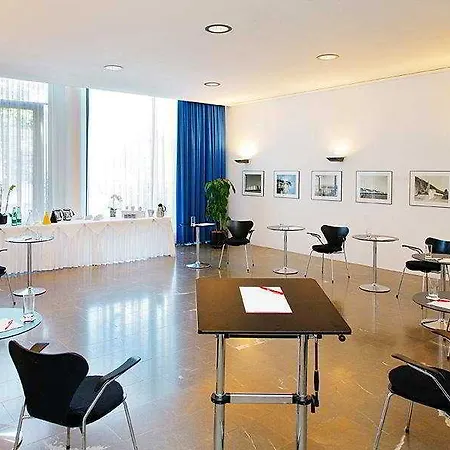 Hotel Vienna House Martinspark 4*